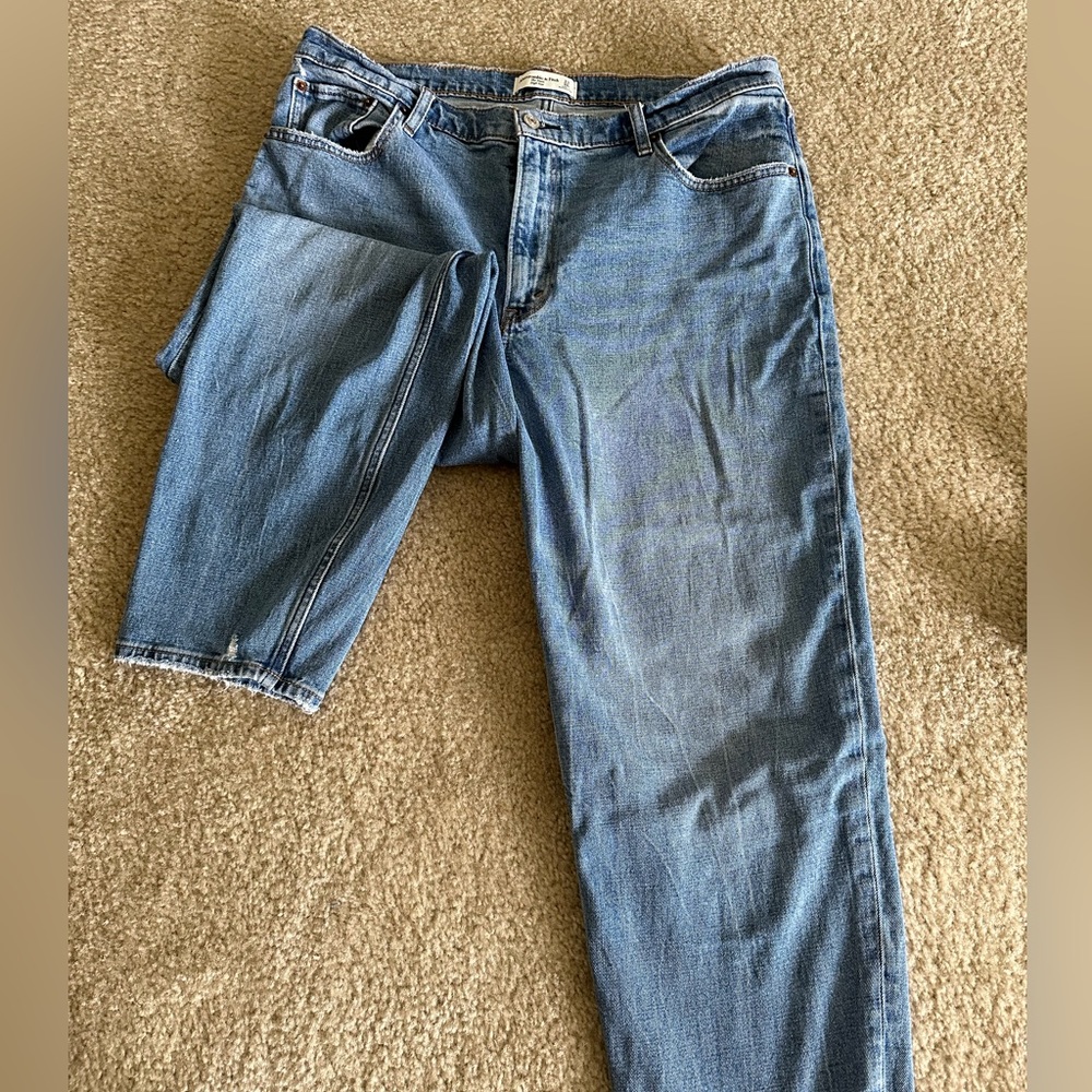 Abercrombie & Fitch High Rise Mom Jeans 33/16R